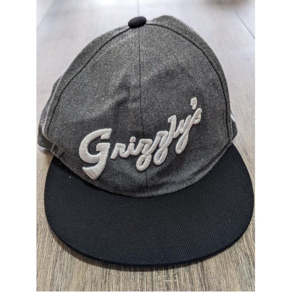 Grizzly's Hat Grey Mens Strapback Adjustable UH 54 Script Logo Black Brim